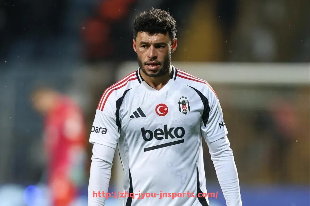 jiuyou九游娱乐-本赛季NBA三分球命中率排行榜揭示联盟投射新趋势