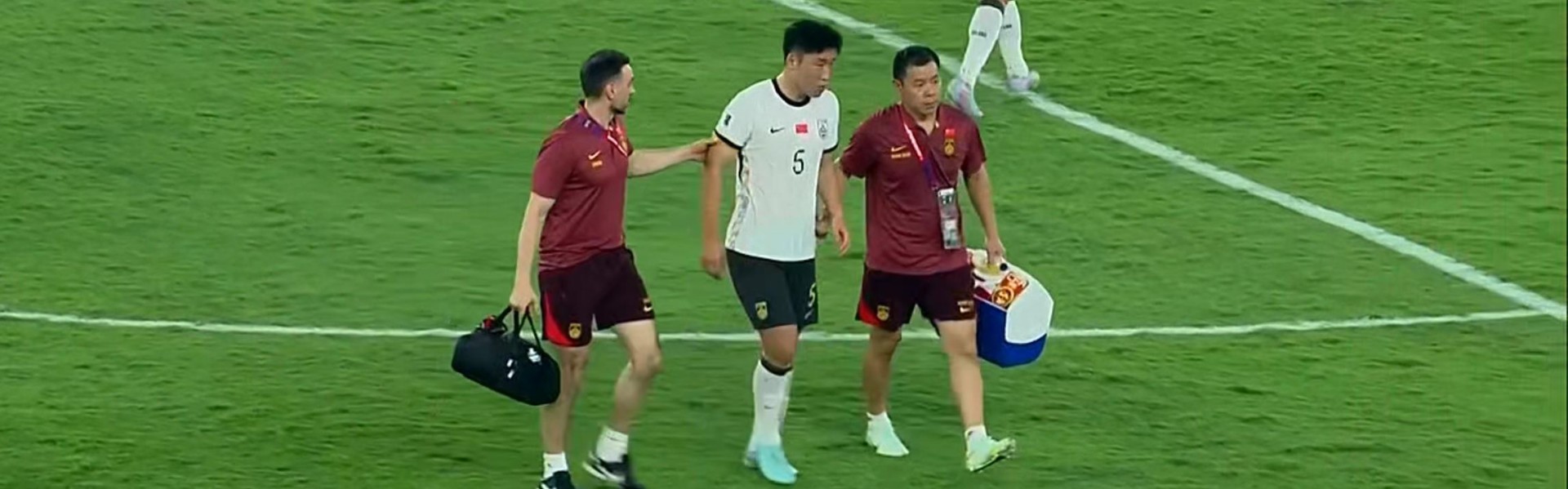 jiuyou九游娱乐-西班牙球员在英超联赛中的技术表现对比
