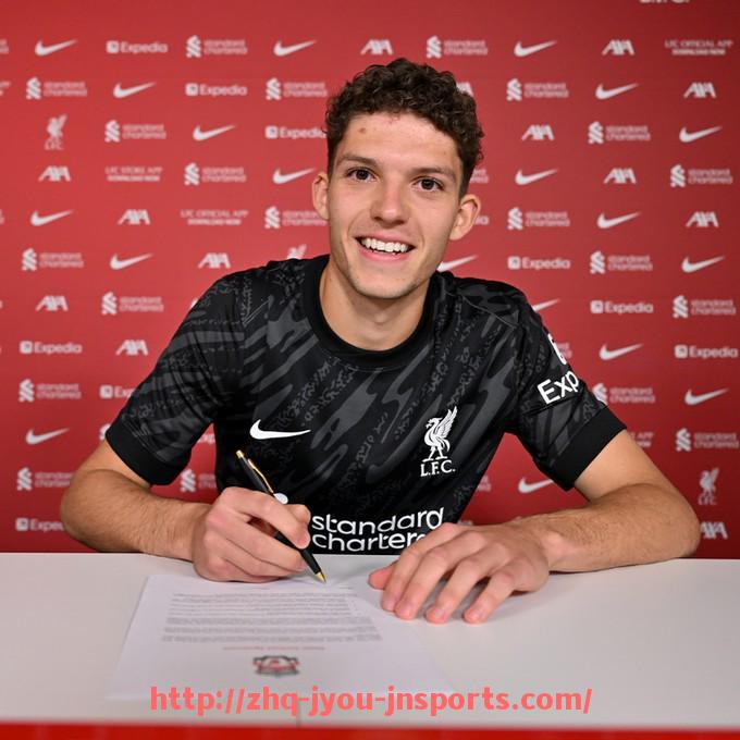 jiuyou九游娱乐-法甲里昂经典赛事集锦与历史时刻回顾